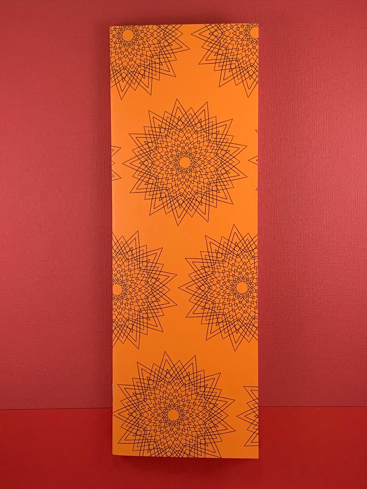 Orange Mandala anteckningsbok (lång)