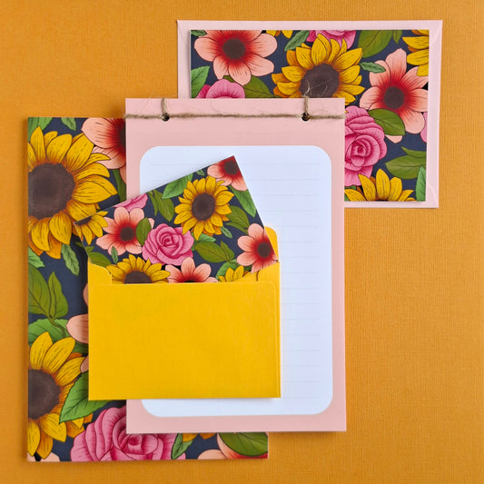 Anteckningsbok, block och gratulationskort.